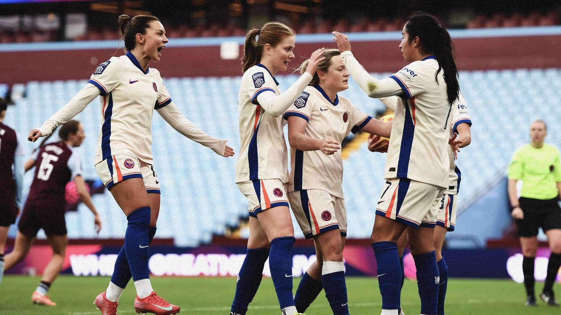 队以其年轻 队以其年轻